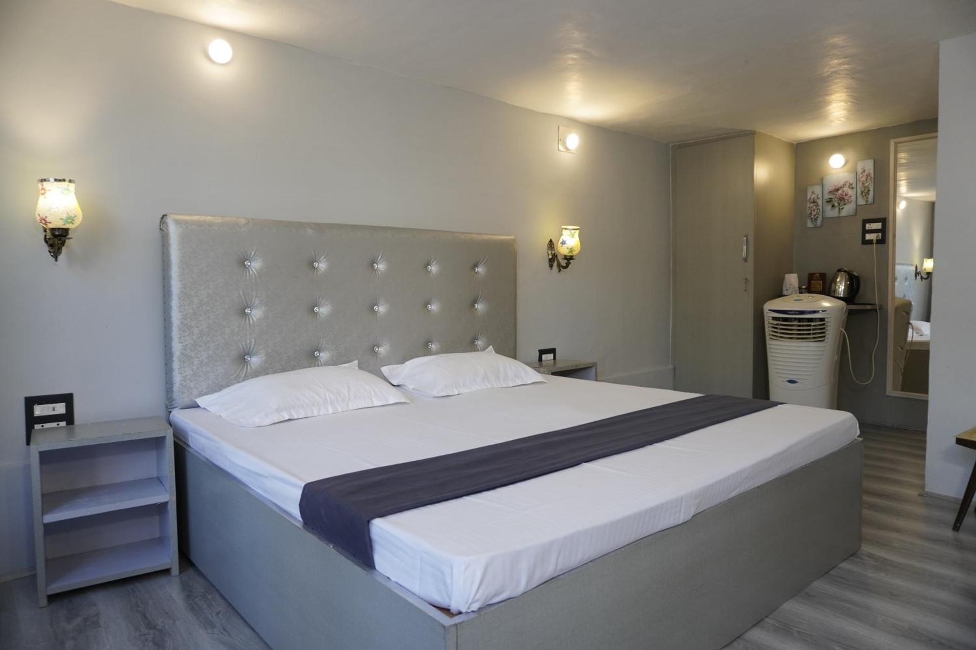 Farsal Villa Srinagar  Ngoại thất bức ảnh
